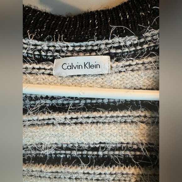 Calvin Klein Cardigan Women’s Black White Striped Fuzzy Eyelash Cropped Open - Picture 3 of 16